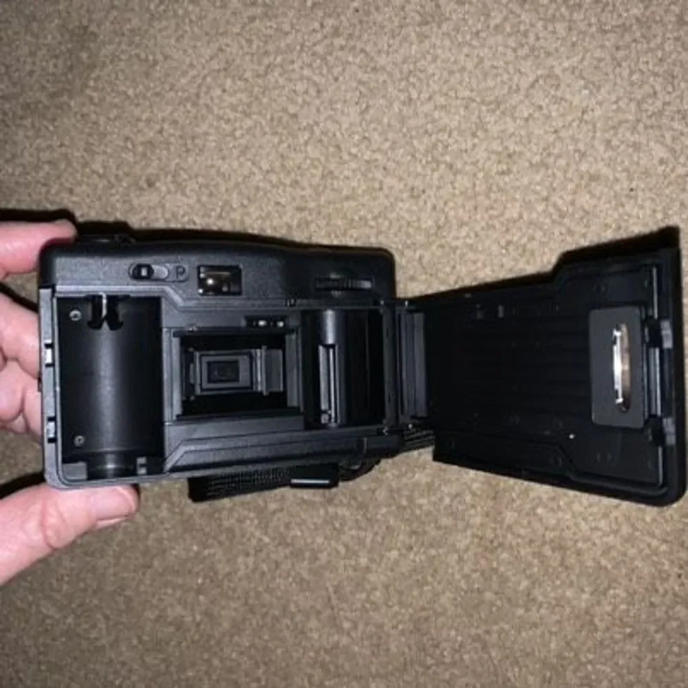 Vivitar Focus Free PN2011 35mm Camera Untested